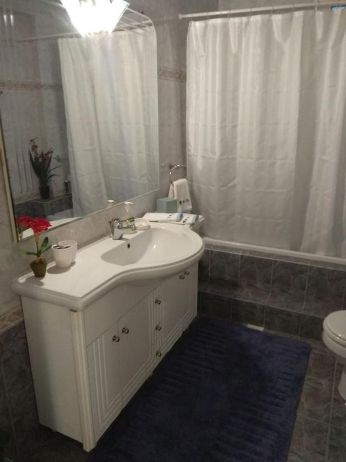 Апартаменти Flat With Garden Near Sea, Port And Airport Артеміда Екстер'єр фото